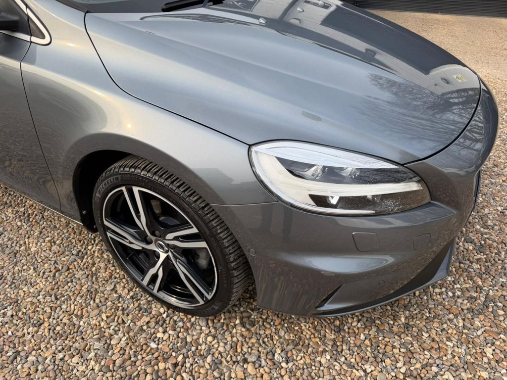 Used Volvo V40 2017 for sale - 77981596: Photo 17