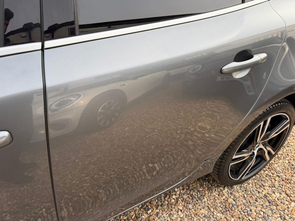 Used Volvo V40 2017 for sale - 77981596: Photo 19