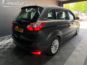 Used Ford Grand C-Max 2018 for sale - 79350502: Photo