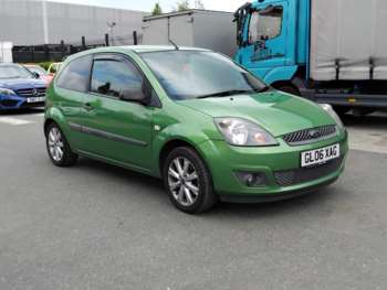 2006 (06) - 1.25 Zetec Climate 3dr