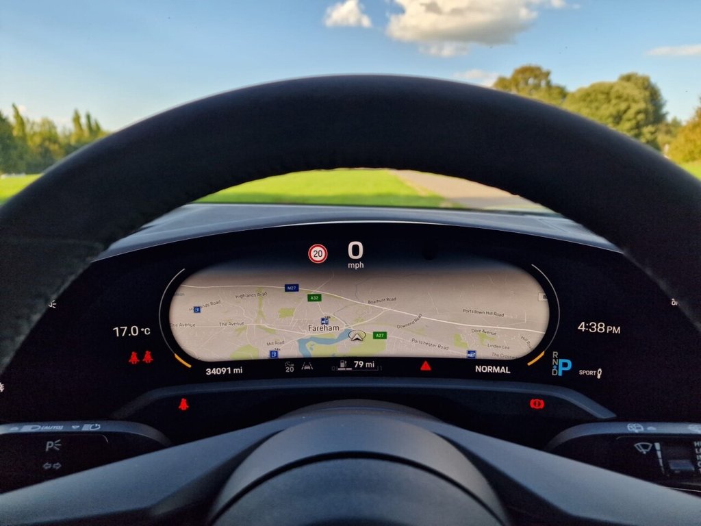 Used Porsche Taycan 2022 for sale - 76716298: Photo 12