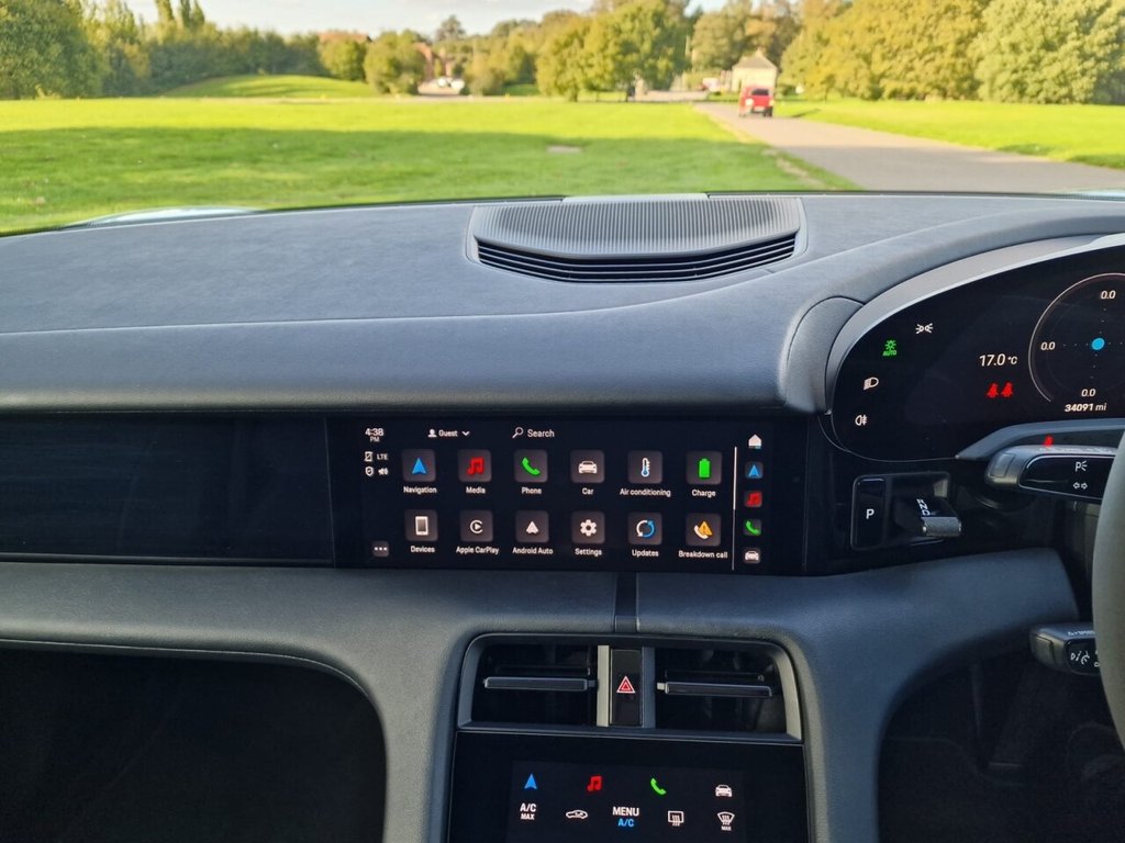 Used Porsche Taycan 2022 for sale - 76716298: Photo 19