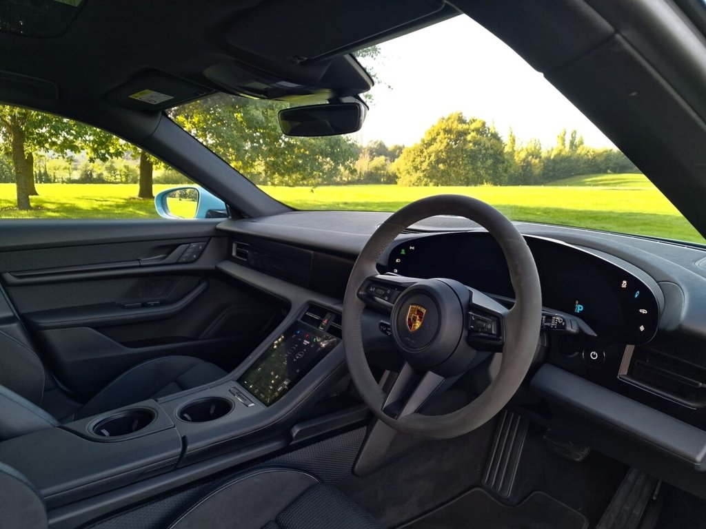 Used Porsche Taycan 2022 for sale - 76716298: Photo 22