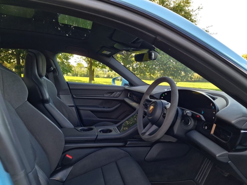 Used Porsche Taycan 2022 for sale - 76716298: Photo 8