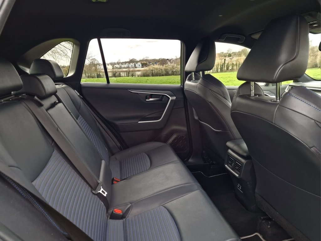 Used Toyota RAV4 2020 for sale - 77911100: Photo 11