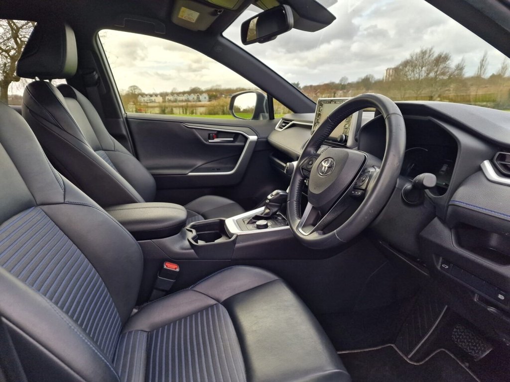 Used Toyota RAV4 2020 for sale - 77911100: Photo 8