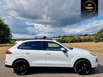 Used Porsche Cayenne 2017 for sale - 79592128: Photo