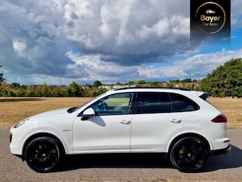 Used Porsche Cayenne 2017 for sale - 79592128: Photo