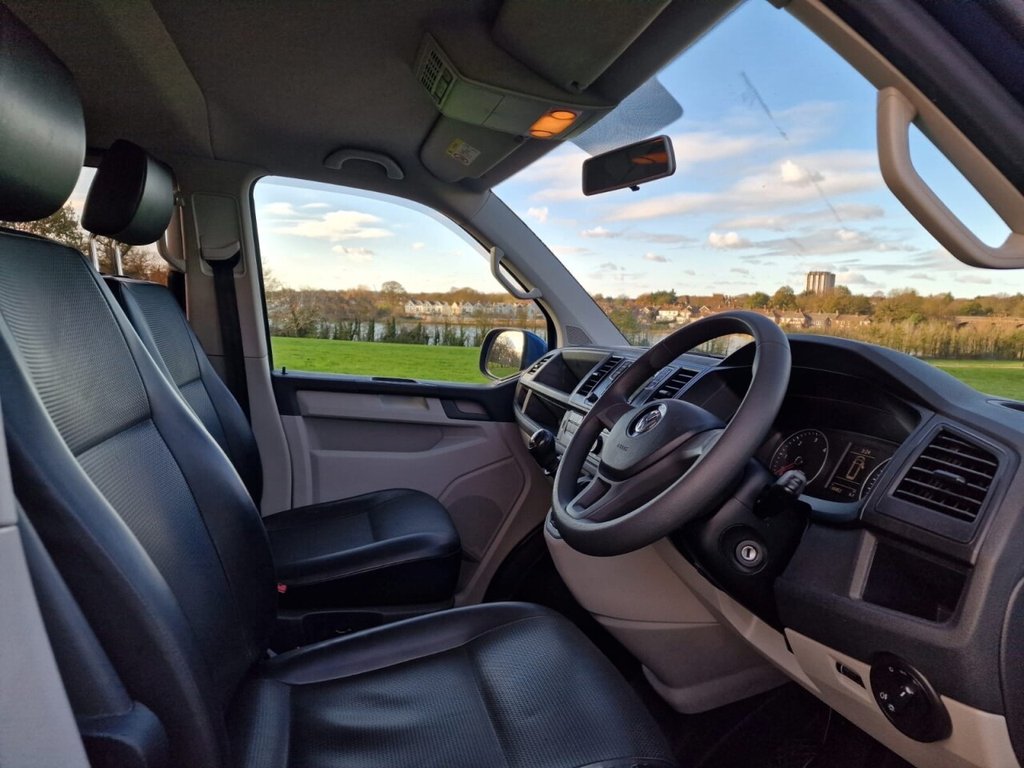 Used Volkswagen Transporter Shuttle 2018 for sale - 76716254: Photo 14