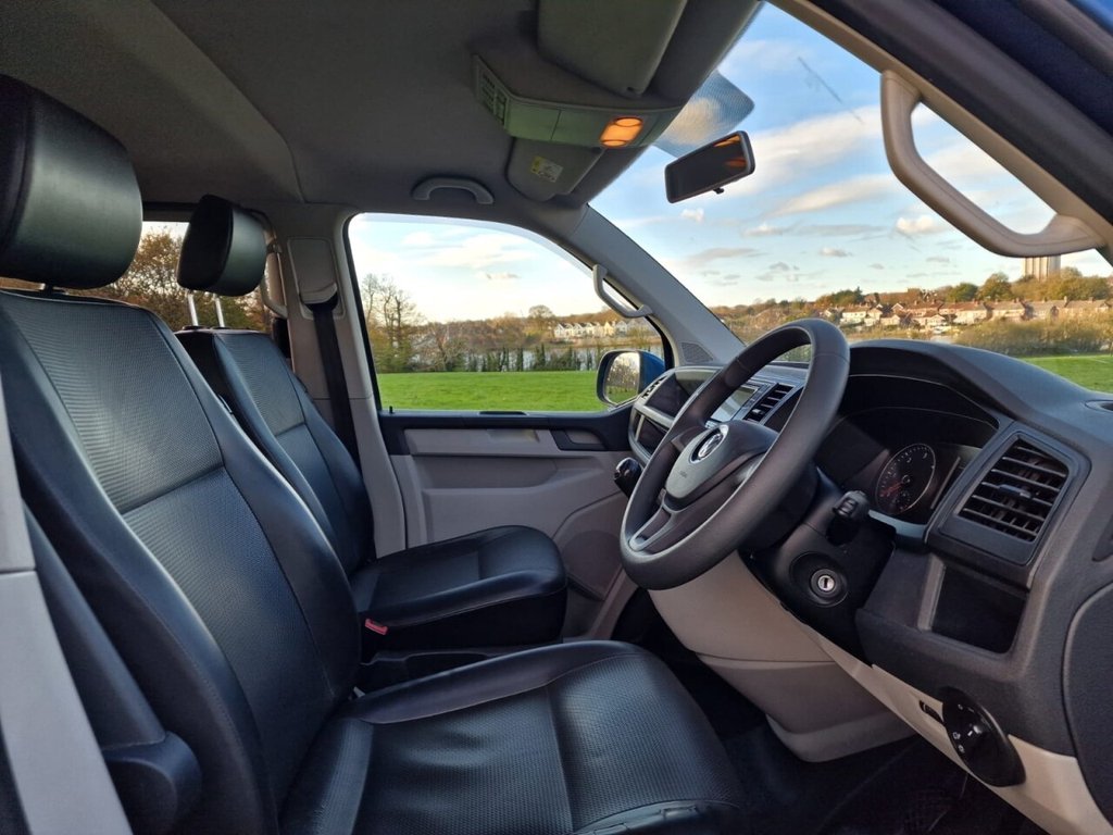 Used Volkswagen Transporter Shuttle 2018 for sale - 76716254: Photo 7