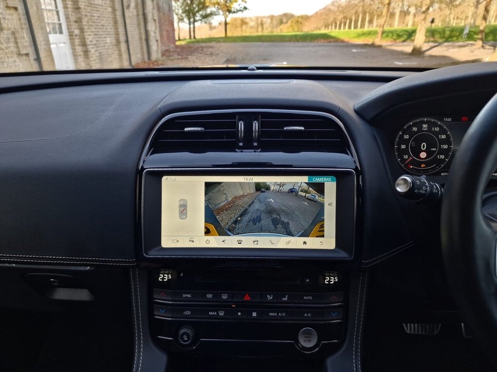 Used Jaguar F-Pace 2020 for sale - 76731210: Photo 15