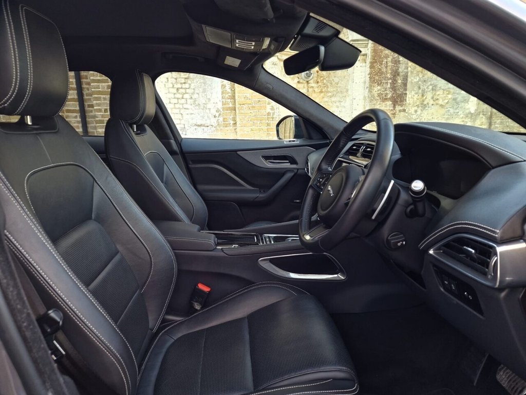 Used Jaguar F-Pace 2020 for sale - 76731210: Photo 7