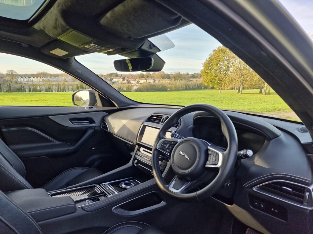 Used Jaguar F-Pace 2020 for sale - 76731210: Photo 9