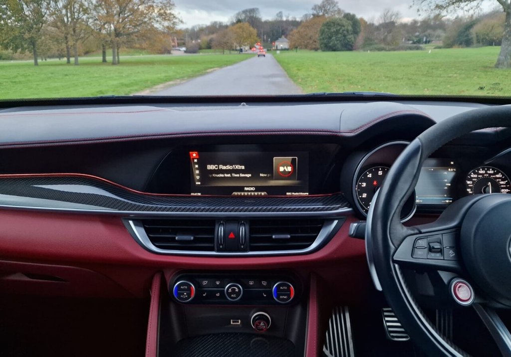 Used Alfa Romeo Stelvio 2018 for sale - 76716229: Photo 16