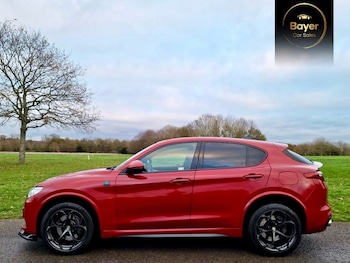 Used Alfa Romeo Stelvio 2018 for sale - 76716229: Photo