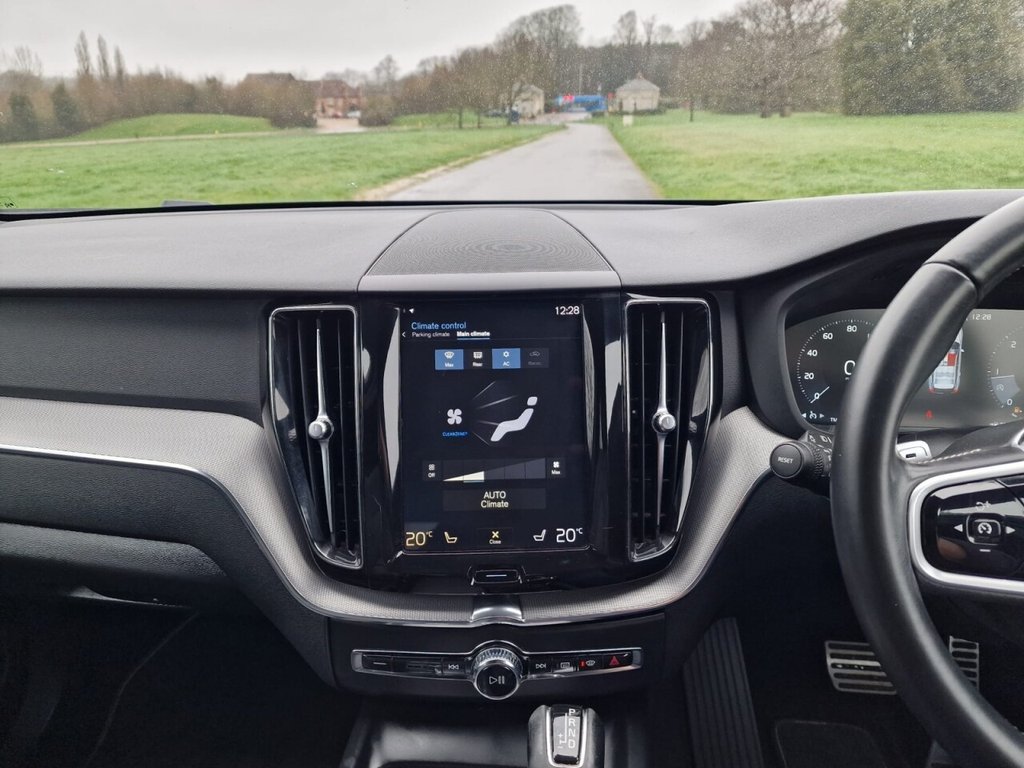 Used Volvo XC60 2020 for sale - 77697890: Photo 12