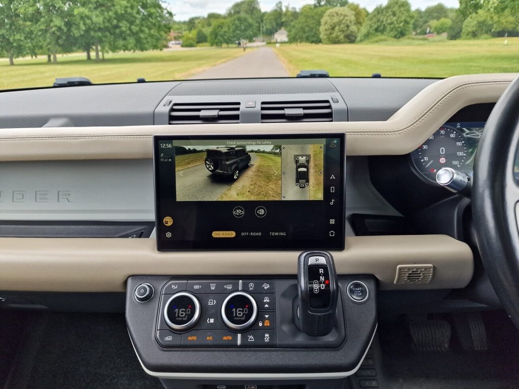 Used Land Rover Defender 2021 for sale - 76716268: Photo 17
