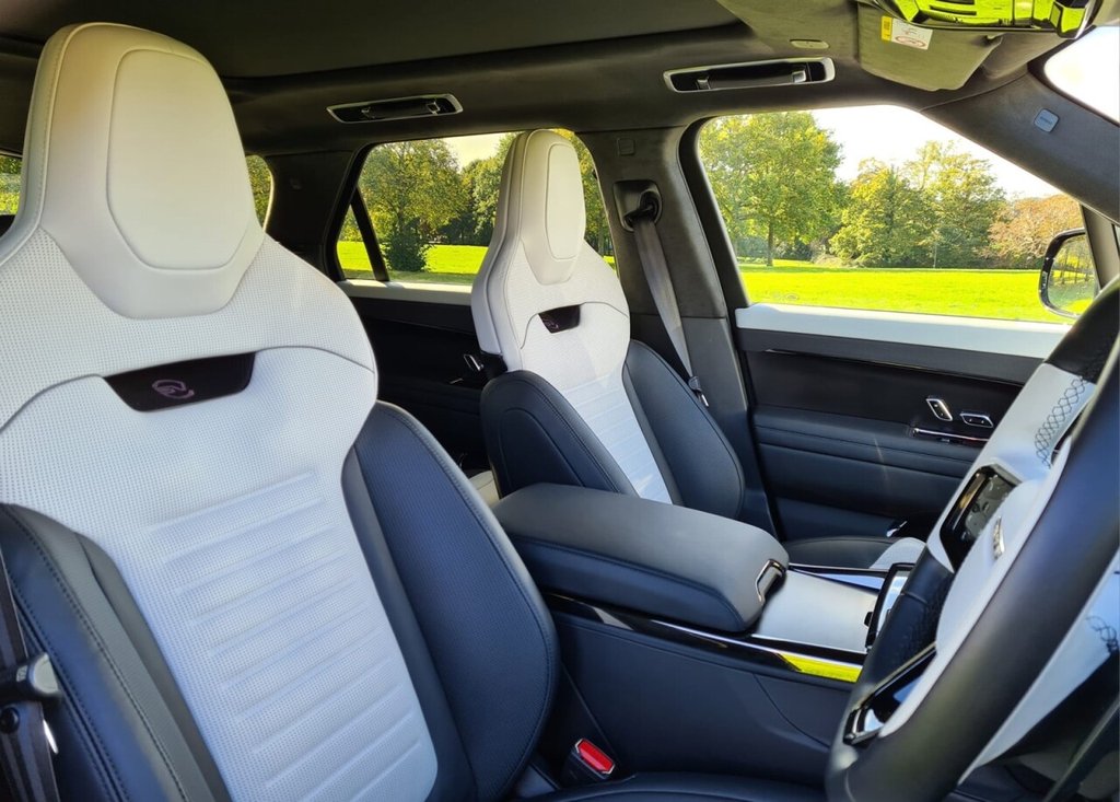 Used Land Rover Range Rover Sport 2024 for sale - 76716237: Photo 9