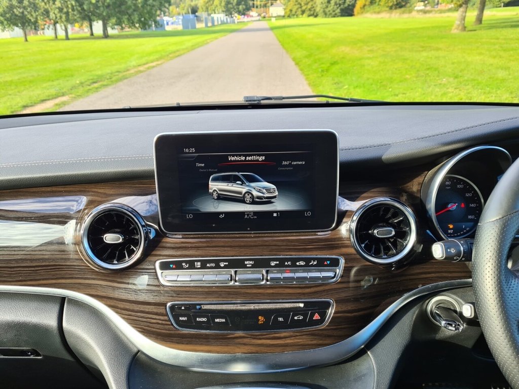 Used Mercedes-Benz V-Class 2019 for sale - 76716240: Photo 18