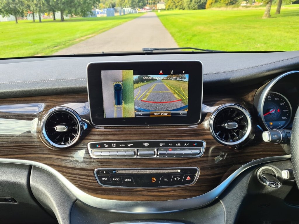 Used Mercedes-Benz V-Class 2019 for sale - 76716240: Photo 19