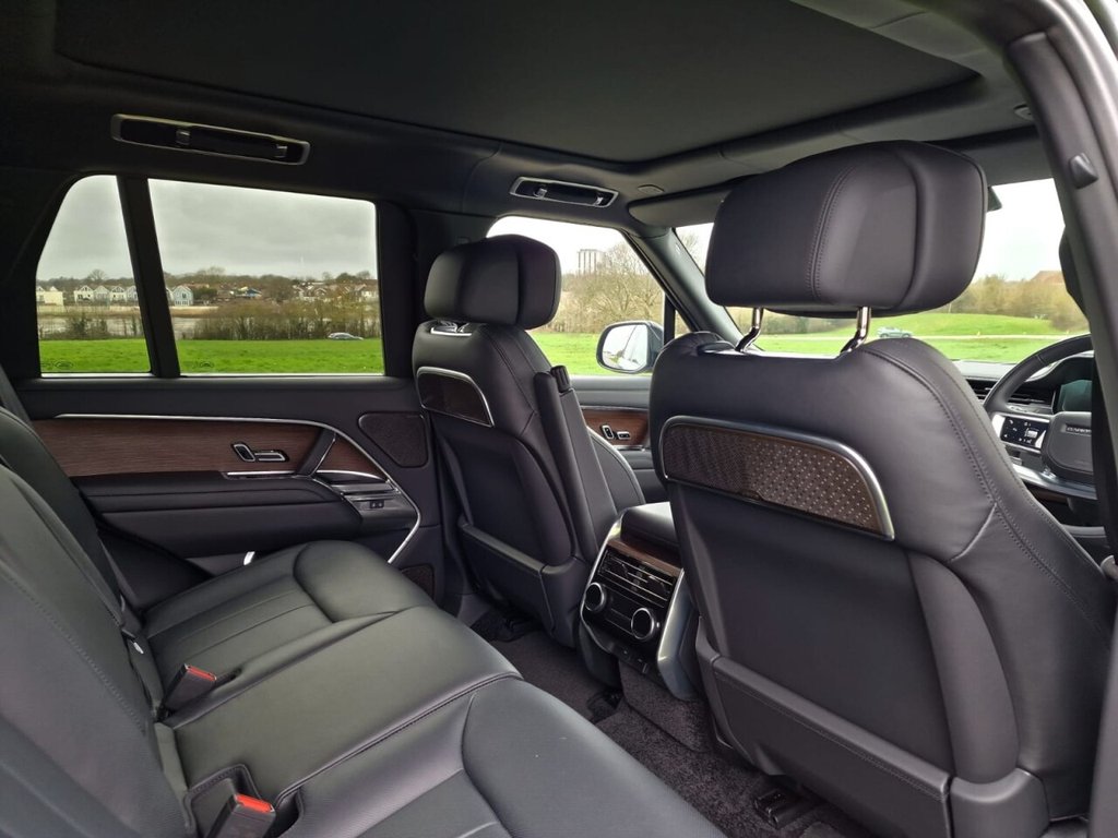 Used Land Rover Range Rover 2025 for sale - 77685331: Photo 10