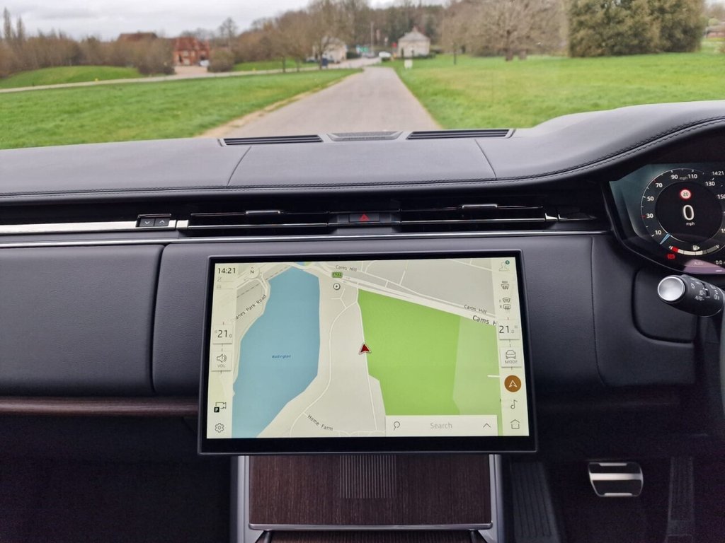 Used Land Rover Range Rover 2025 for sale - 77685331: Photo 15