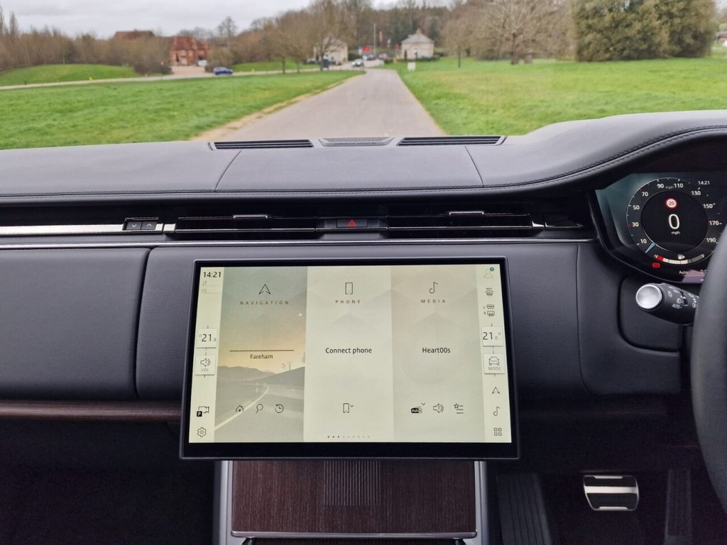 Used Land Rover Range Rover 2025 for sale - 77685331: Photo 18