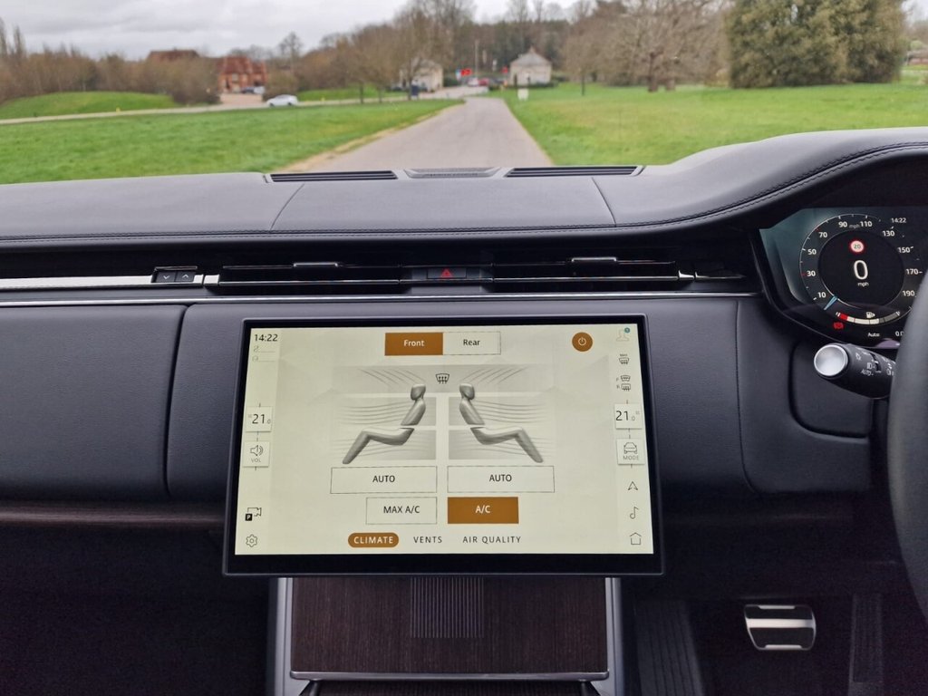 Used Land Rover Range Rover 2025 for sale - 77685331: Photo 22