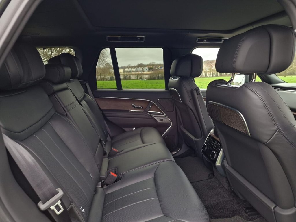 Used Land Rover Range Rover 2025 for sale - 77685331: Photo 9