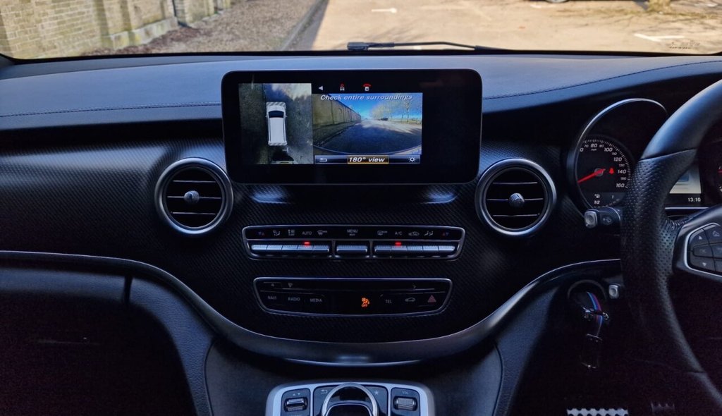 Used Mercedes-Benz V-Class 2017 for sale - 77725909: Photo 16