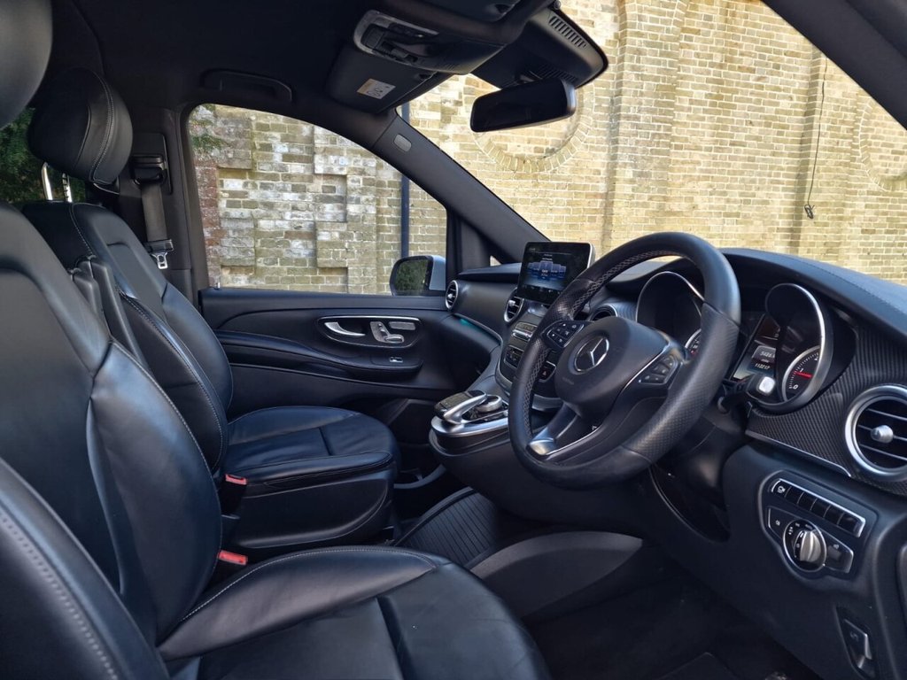 Used Mercedes-Benz V-Class 2017 for sale - 77725909: Photo 8