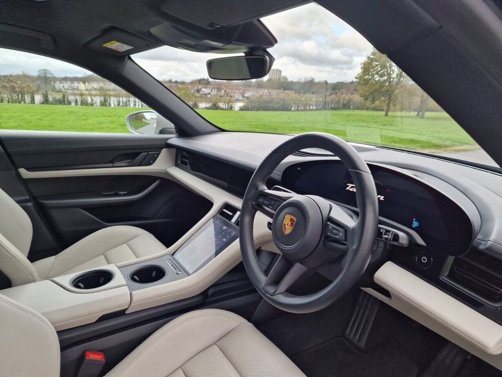 Used Porsche Taycan 2021 for sale - 76716265: Photo 9