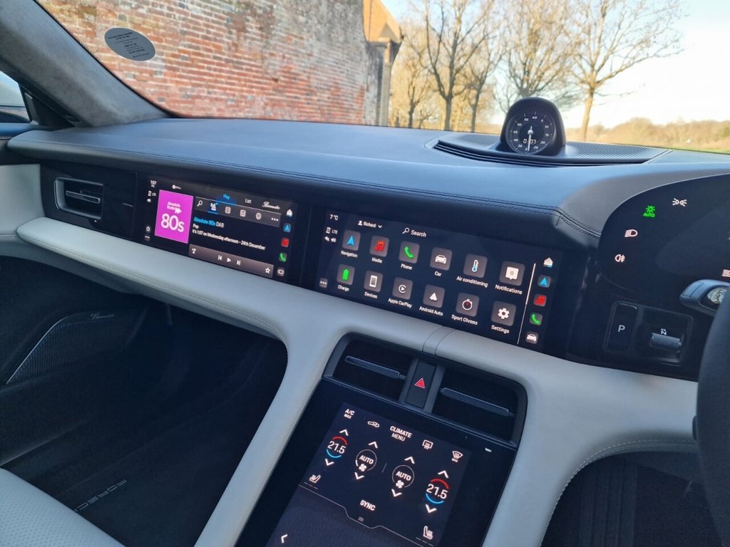 Used Porsche Taycan 2021 for sale - 77050821: Photo 15