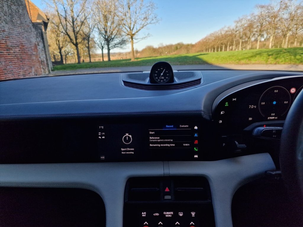 Used Porsche Taycan 2021 for sale - 77050821: Photo 21