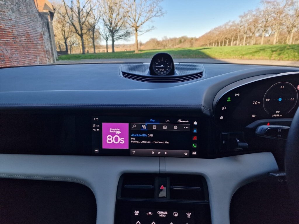 Used Porsche Taycan 2021 for sale - 77050821: Photo 22