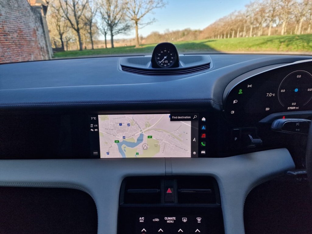 Used Porsche Taycan 2021 for sale - 77050821: Photo 23