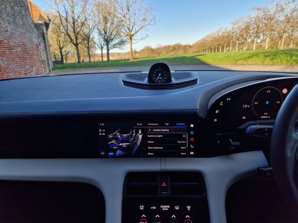 Used Porsche Taycan 2021 for sale - 77050821: Photo 25