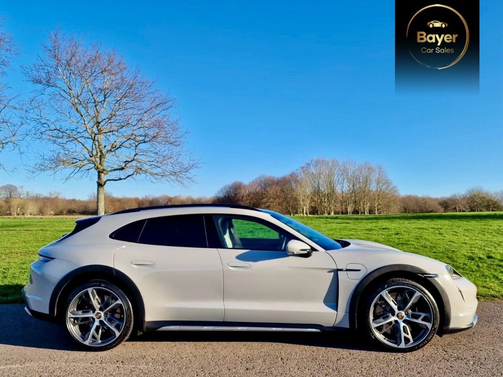 Used Porsche Taycan 2021 for sale - 77050821: Photo 3