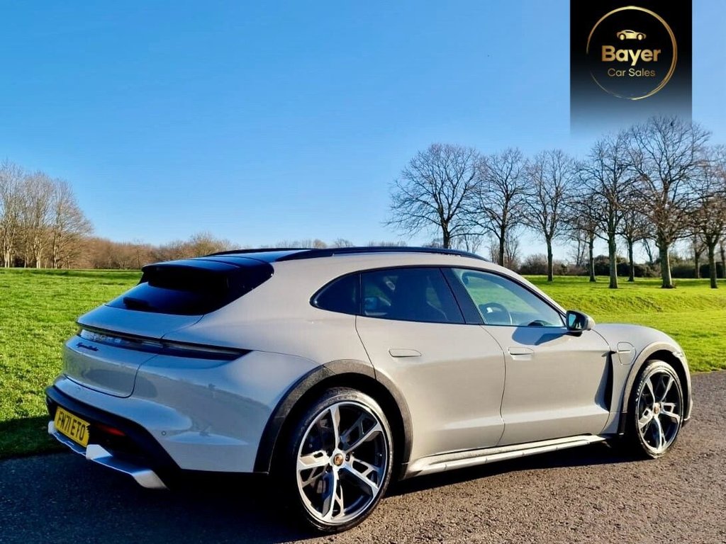 Used Porsche Taycan 2021 for sale - 77050821: Photo 5