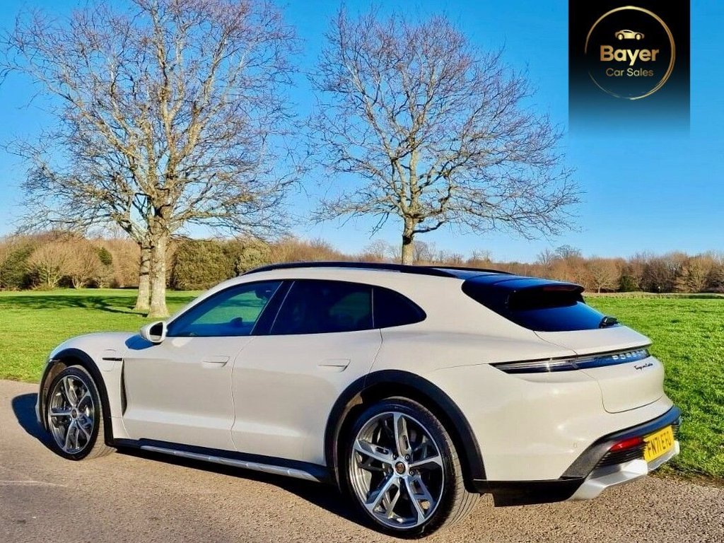 Used Porsche Taycan 2021 for sale - 77050821: Photo 6