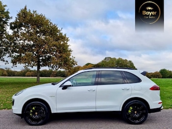 Used Porsche Cayenne 2017 for sale - 76716316: Photo