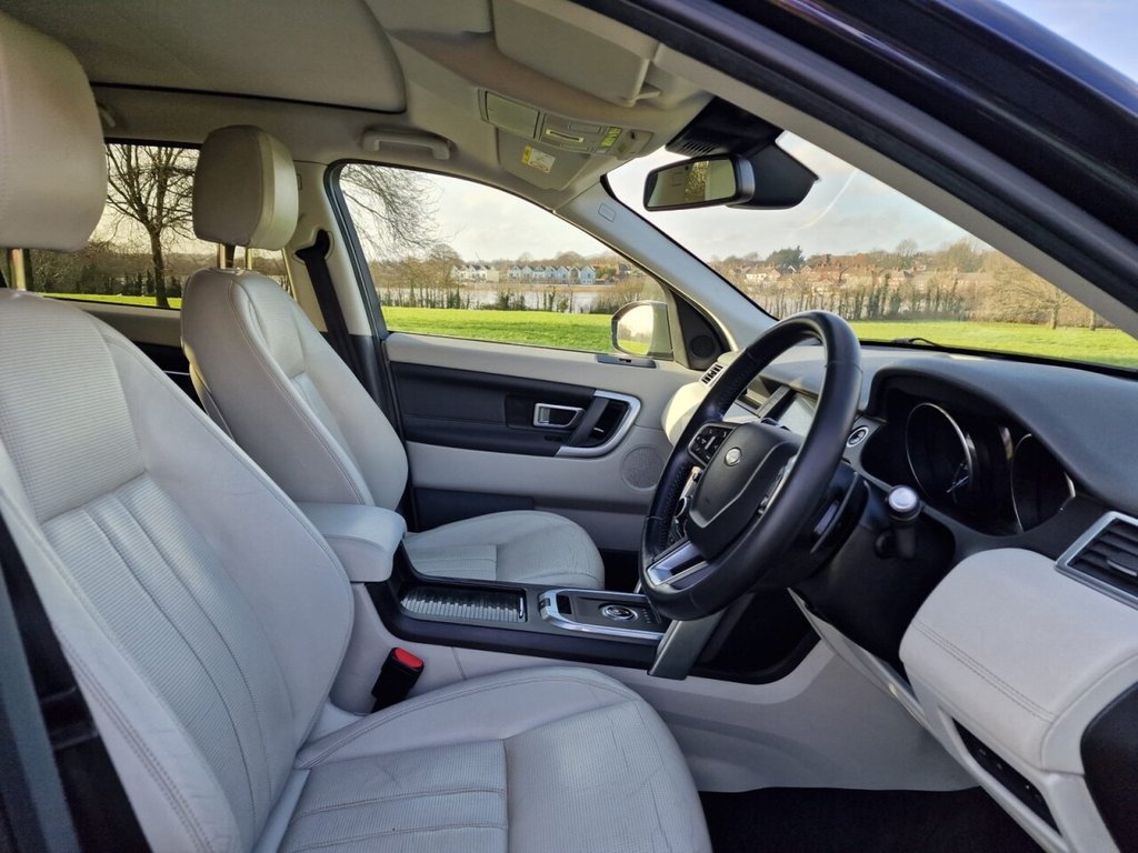 Used Land Rover Discovery Sport 2017 for sale - 77307323: Photo 7