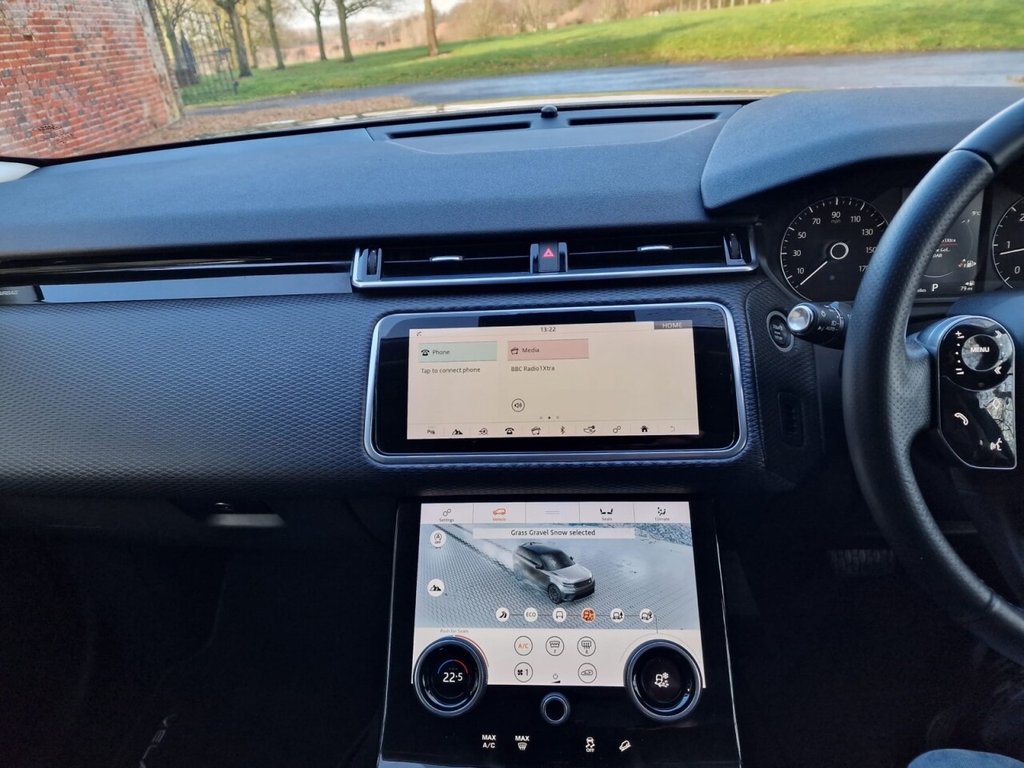 Used Land Rover Range Rover Velar 2018 for sale - 77231988: Photo 11