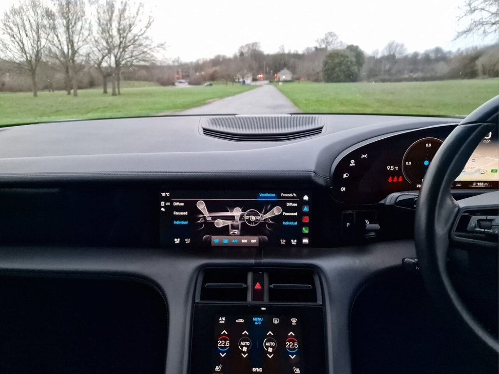 Used Porsche Taycan 2021 for sale - 76977494: Photo 18