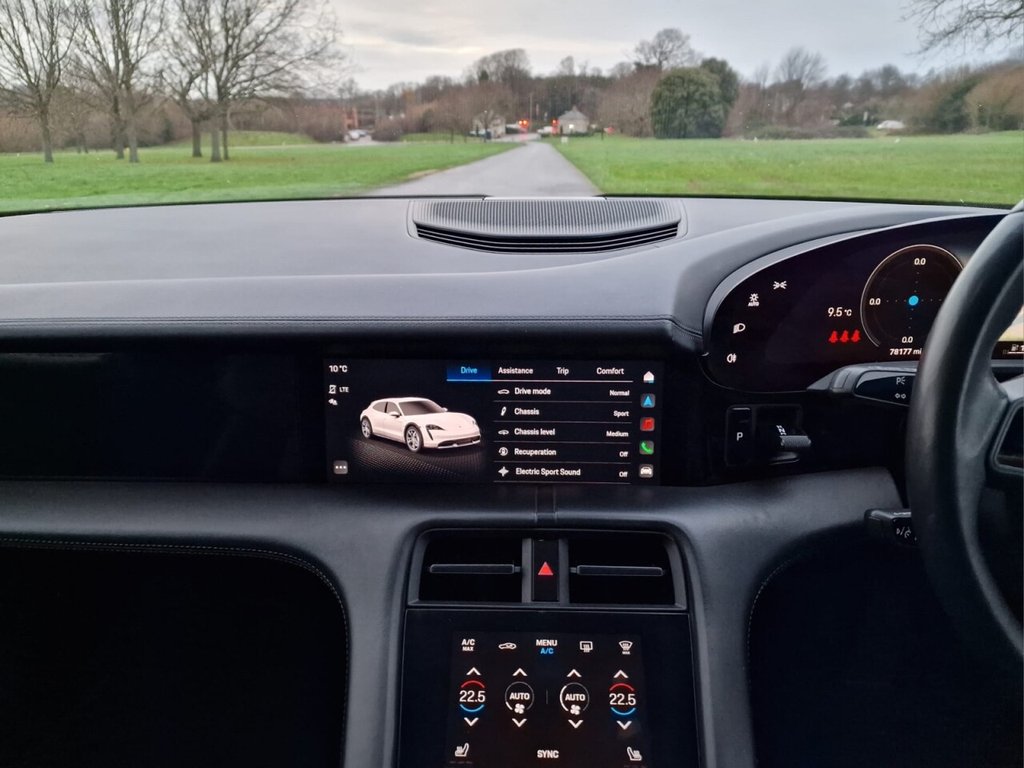 Used Porsche Taycan 2021 for sale - 76977494: Photo 19