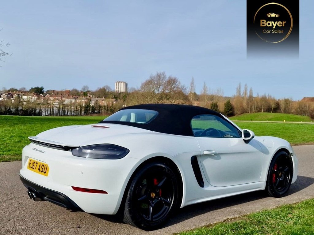 Used Porsche Boxster 2017 for sale - 77588237: Photo 10