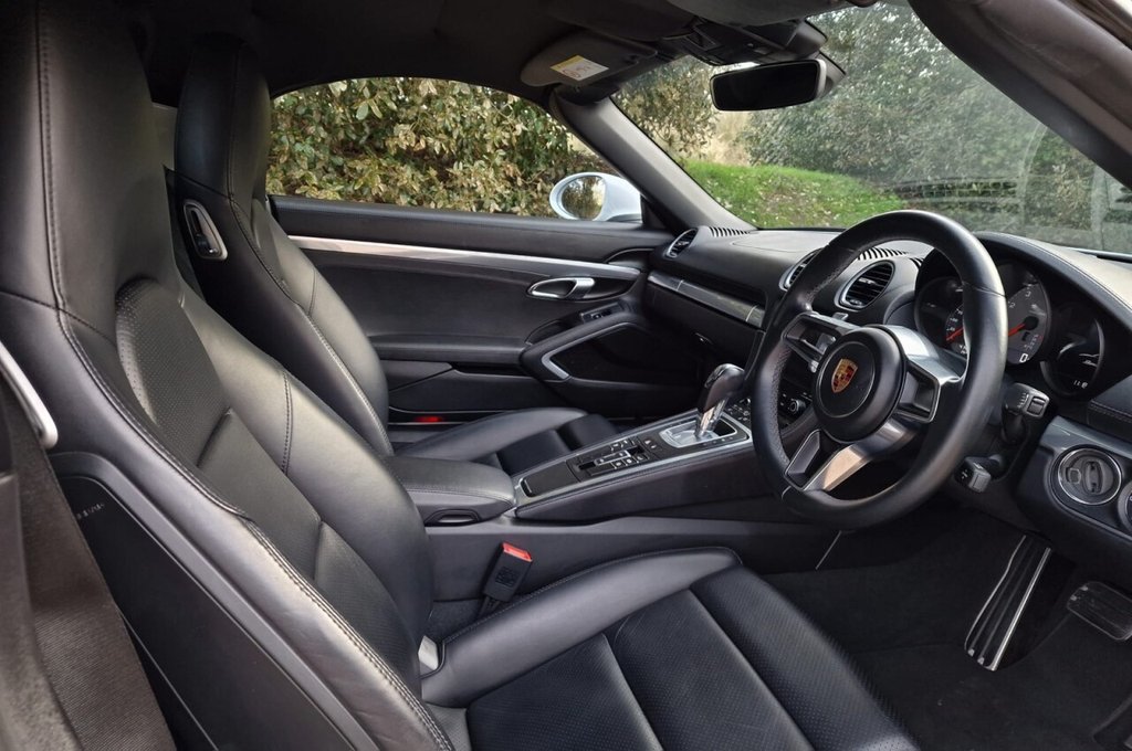 Used Porsche Boxster 2017 for sale - 77588237: Photo 13