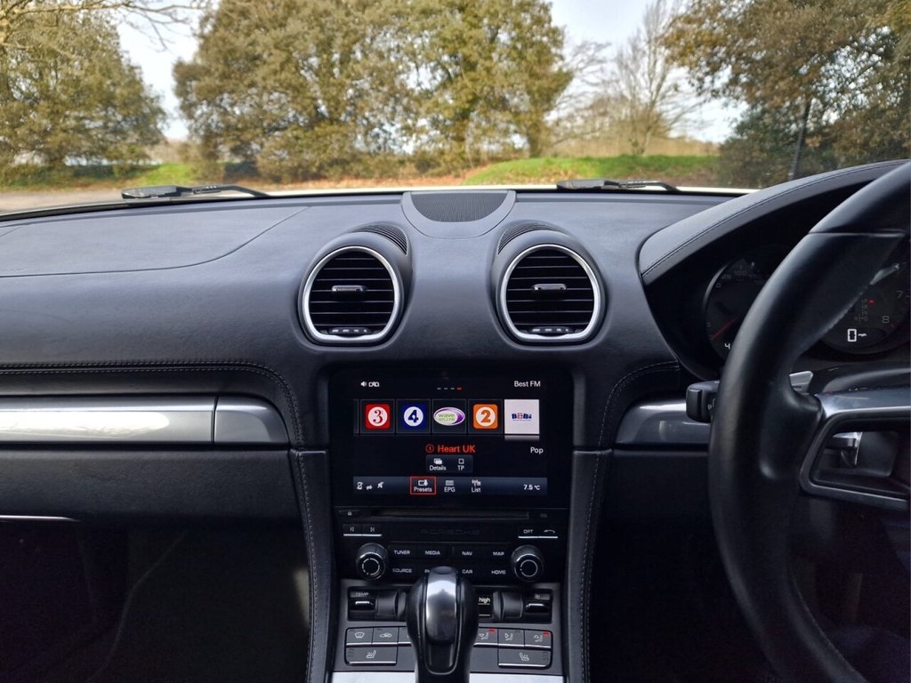 Used Porsche Boxster 2017 for sale - 77588237: Photo 18