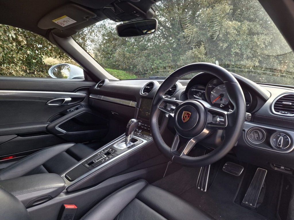 Used Porsche Boxster 2017 for sale - 77588237: Photo 20