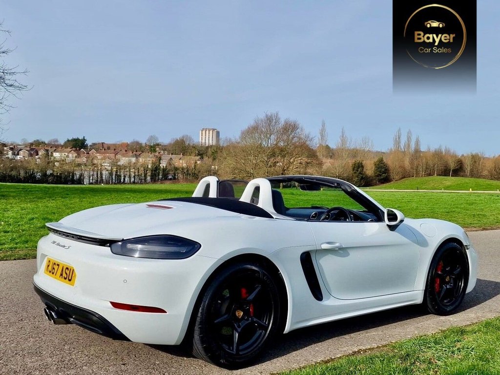 Used Porsche Boxster 2017 for sale - 77588237: Photo 9